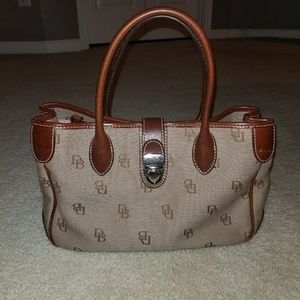 Signature Dooney and Bourke Tote